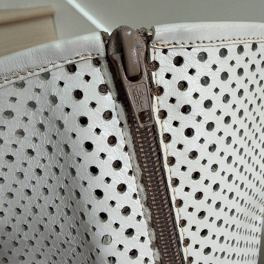 Vintage White Perforated Leather Boots Pronto Moda Baranetti Size 38 - Picture 10 of 12